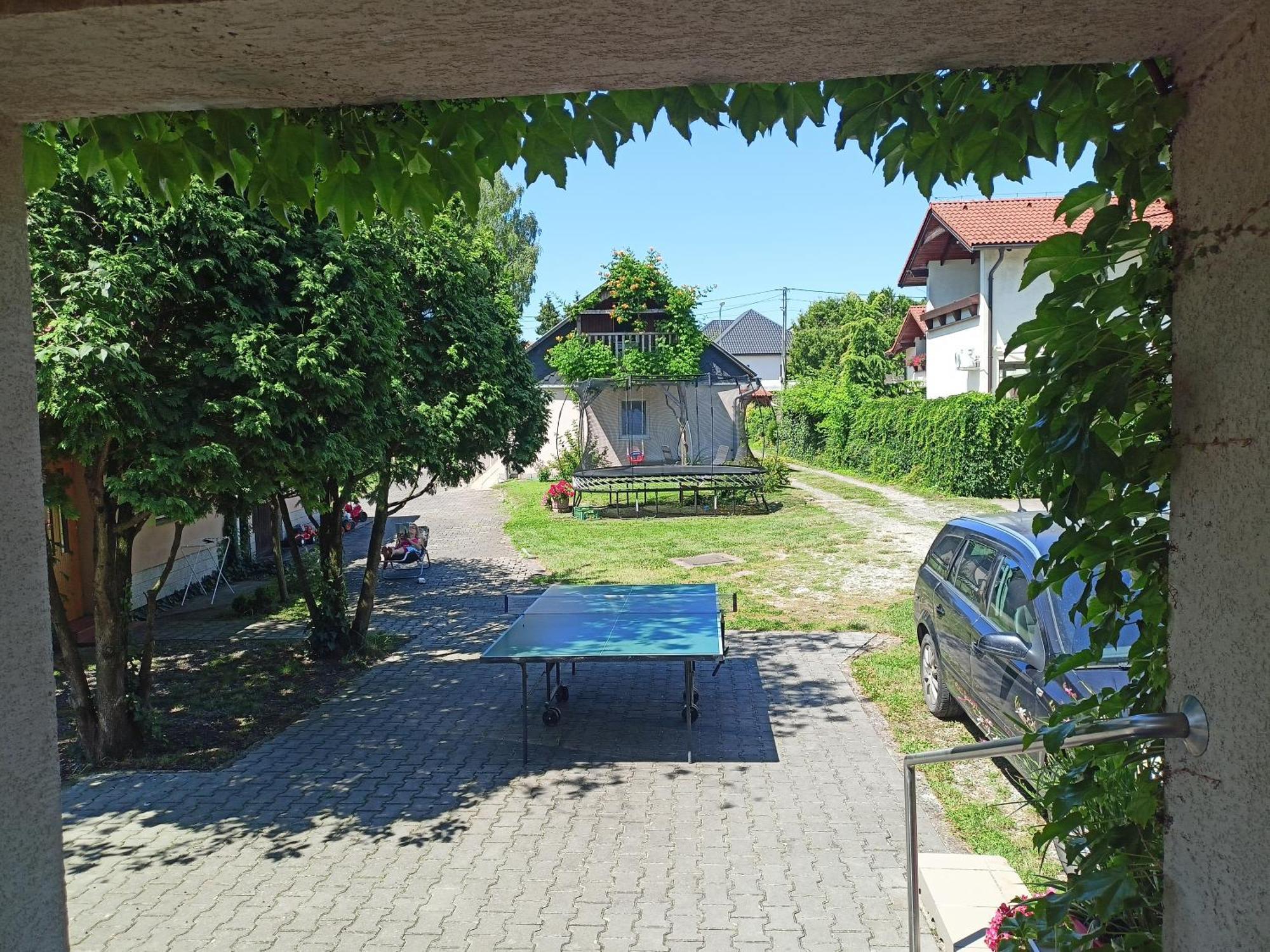 Dom v Záhrade Hotel Podhájska Exterior foto